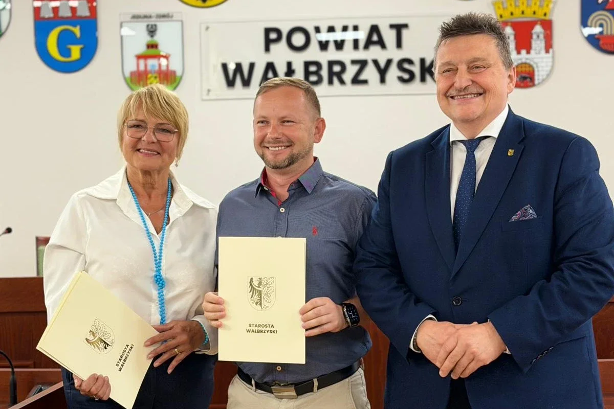 Daniel Dranowski - działacz roku 2025 w powiecie wałbrzyskim, wręczenie nagrody